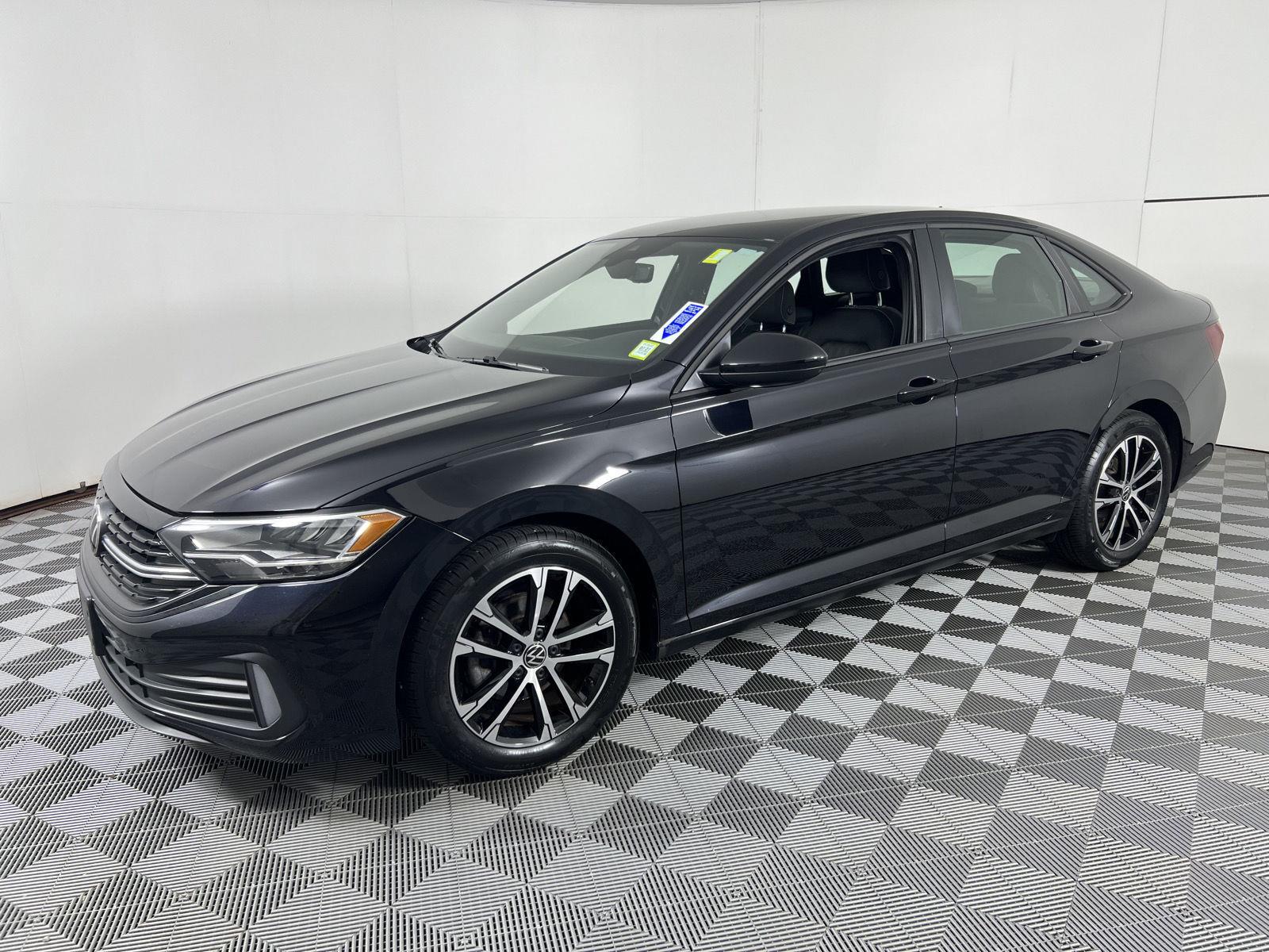 Used 2022 Deep Black Pearl Volkswagen Sport image 6