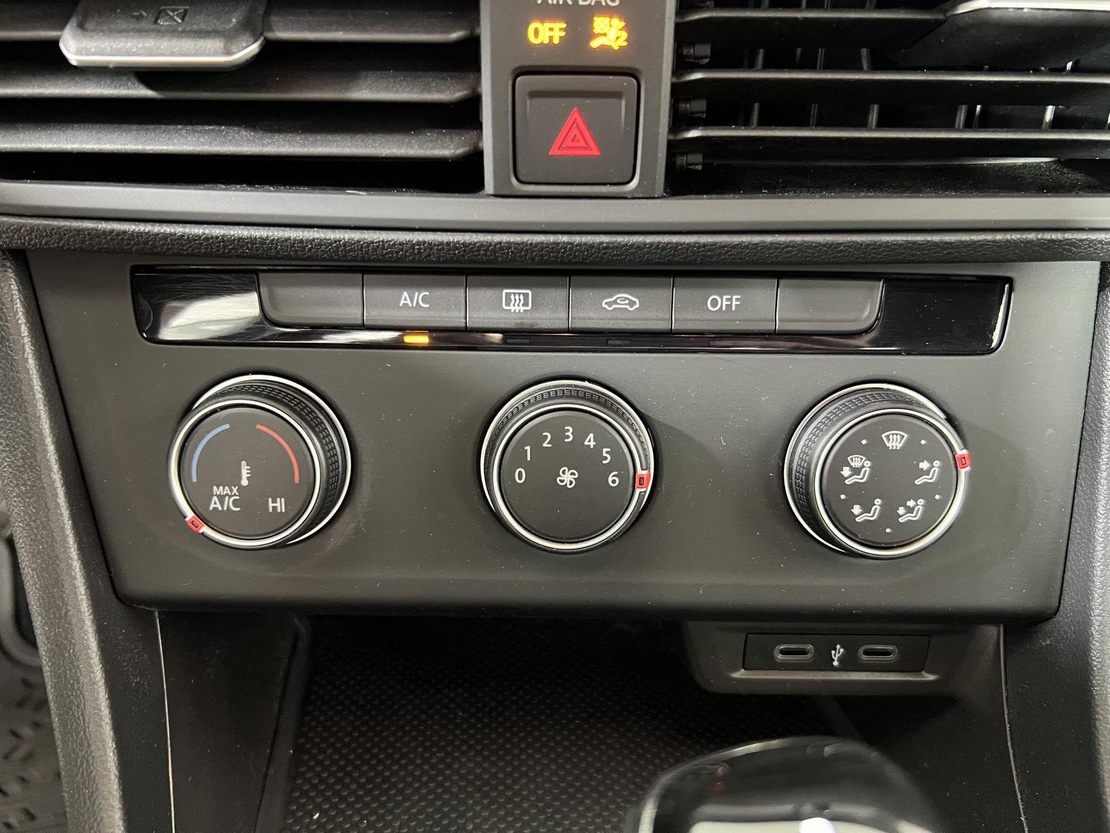 Used 2022 Deep Black Pearl Volkswagen Sport image 18