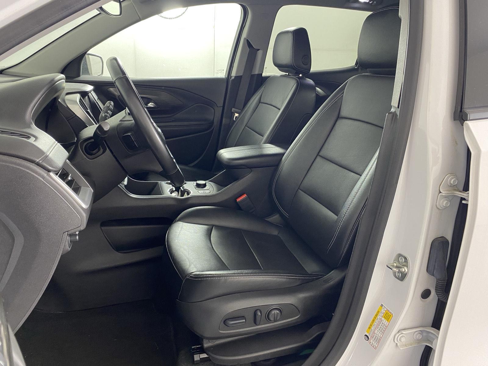 Used 2024 Summit White GMC SLT image 2