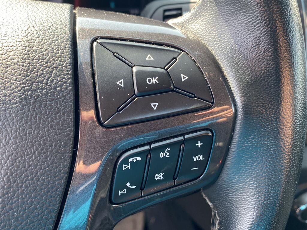 Used 2020 Shadow Black Ford LARIAT image 19