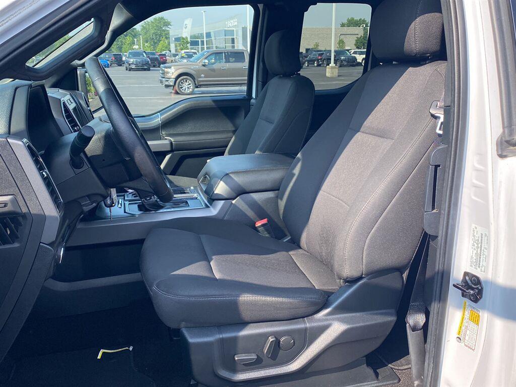 Used 2019 Oxford White Ford XLT image 2