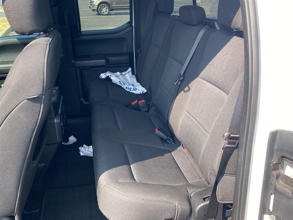 Used 2019 Oxford White Ford XLT image 5