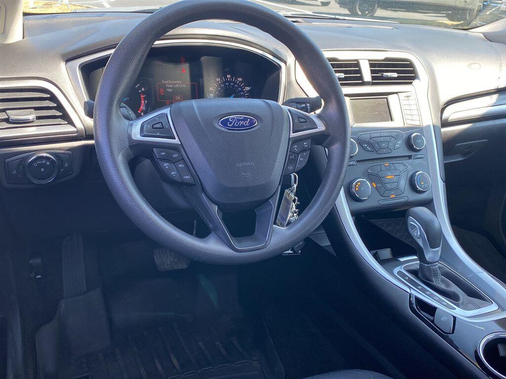 Used 2016 Guard Ford SE image 4