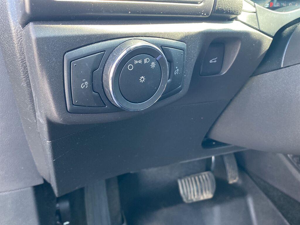 Used 2016 Guard Ford SE image 17