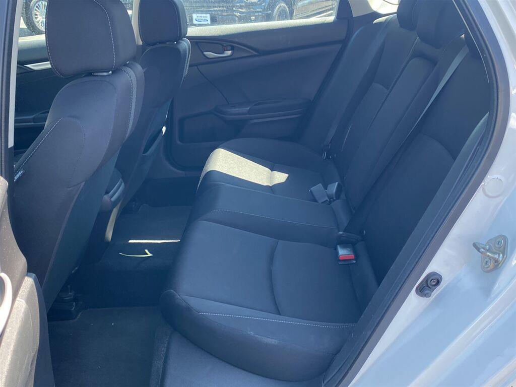 Used 2018  Honda EX image 15