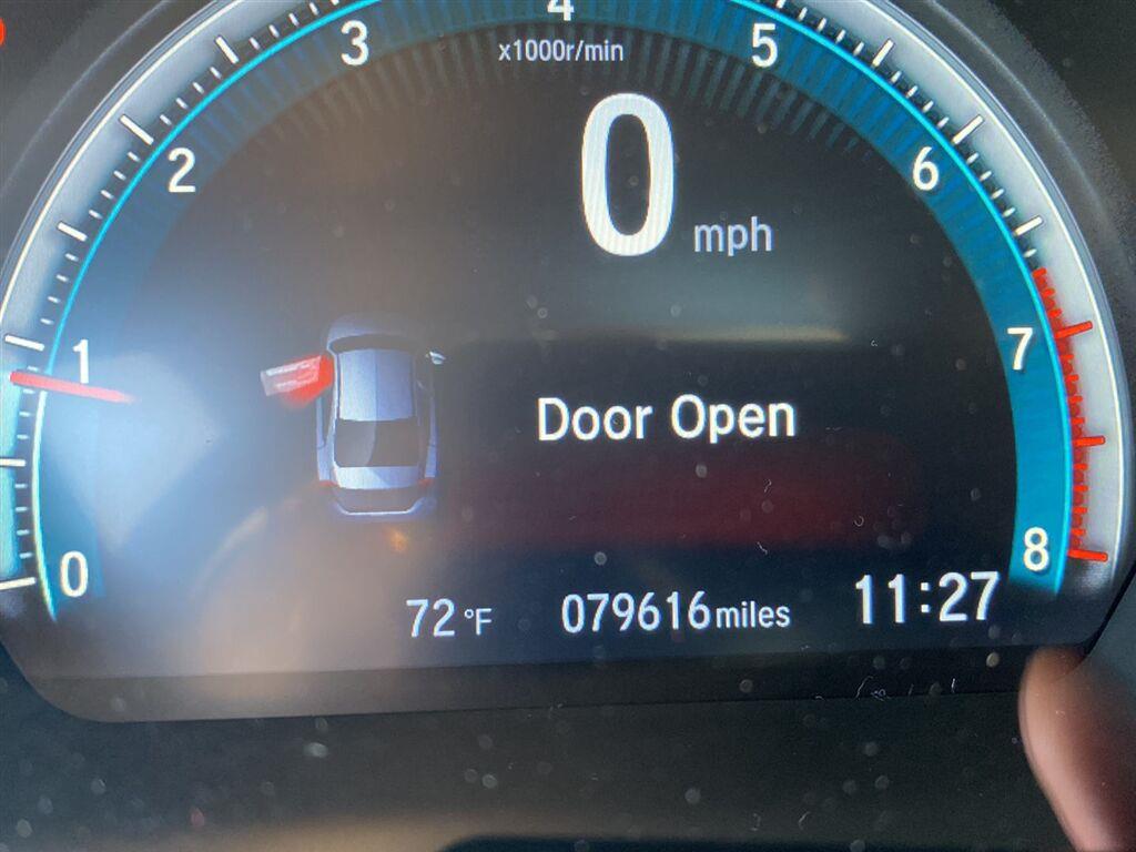Used 2018  Honda EX image 21