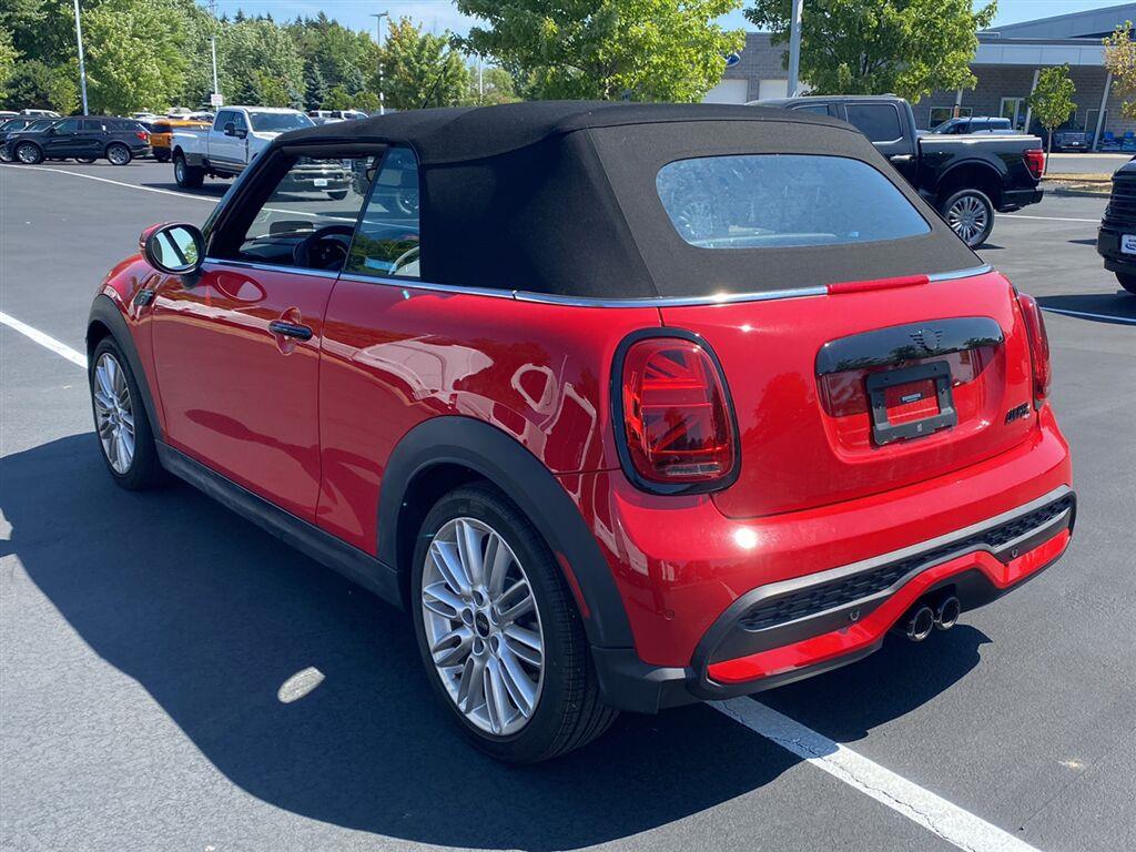 Used 2024 Chili Red MINI Cooper S image 9