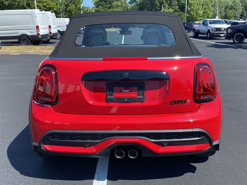 Used 2024 Chili Red MINI Cooper S image 10