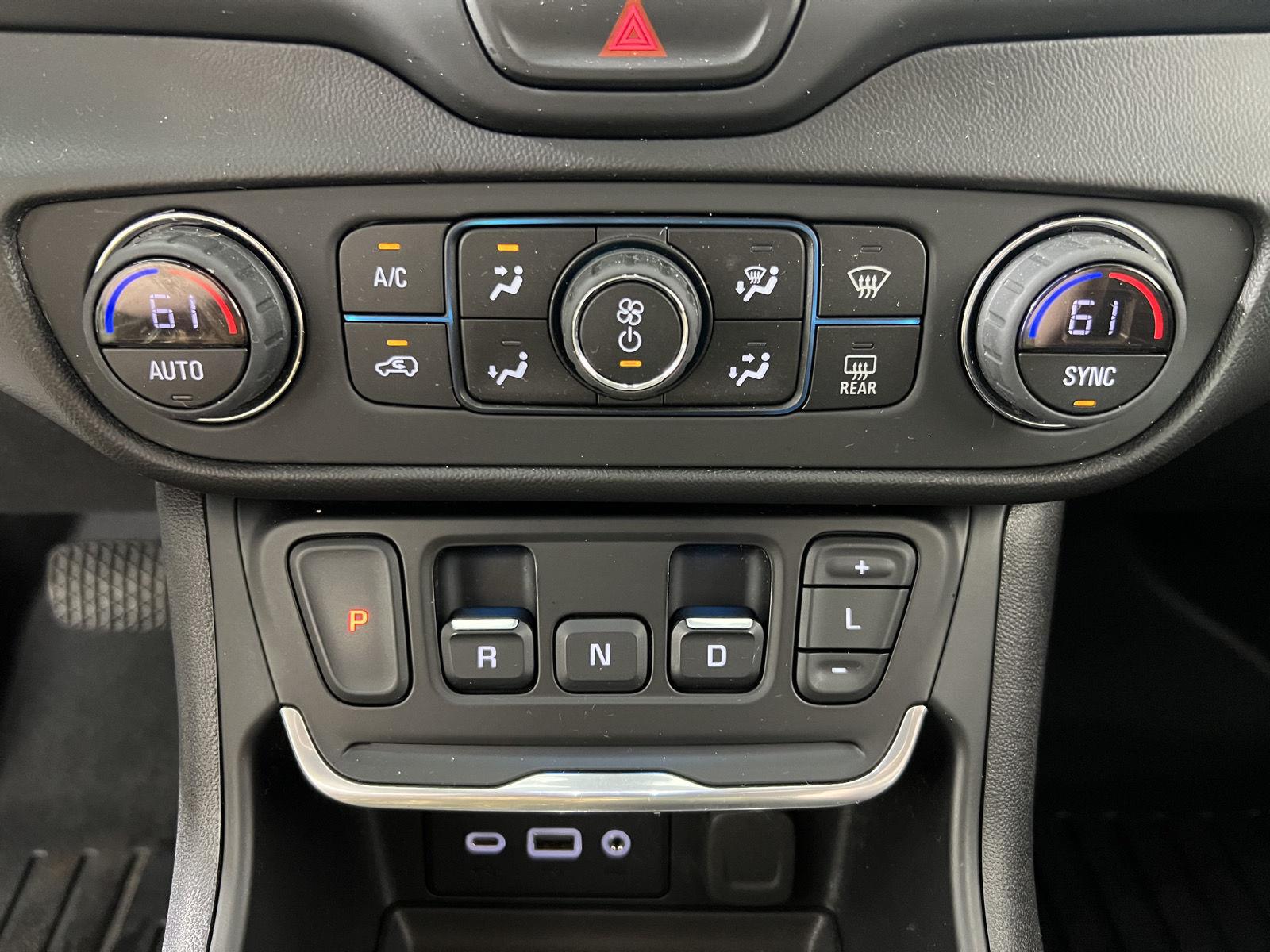 Used 2020 Summit White GMC SLE image 20