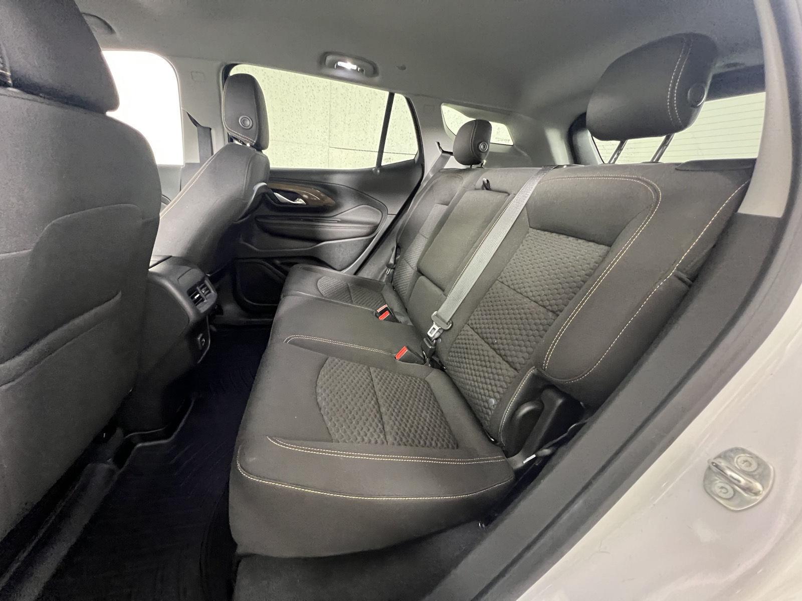 Used 2020 Summit White GMC SLE image 22