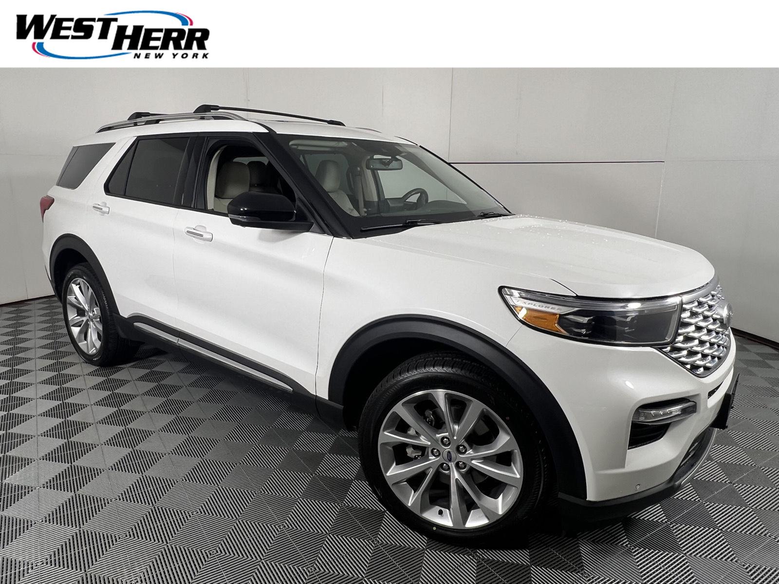  2022 Ford Explorer Platinum AWD   