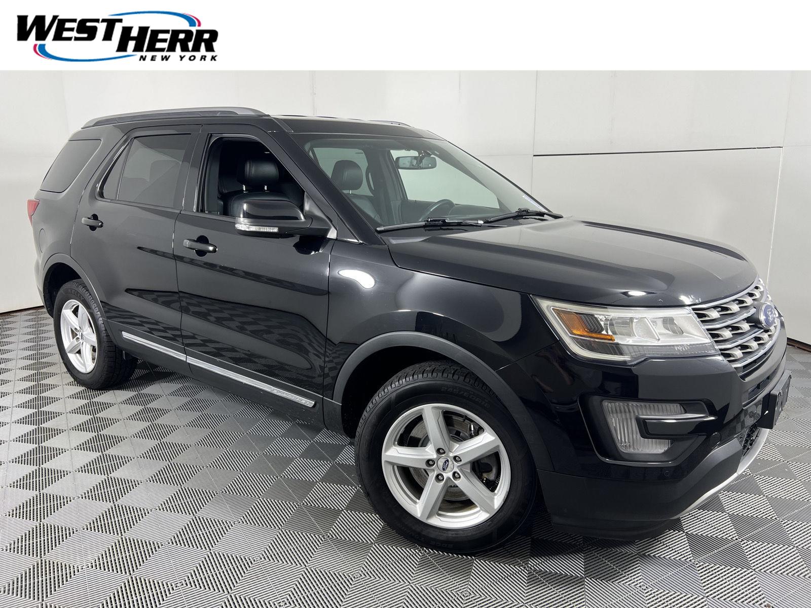  2017 Ford Explorer XLT AWD   