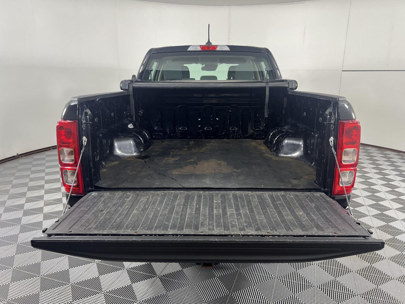 Used 2020 Shadow Black Ford XL image 20