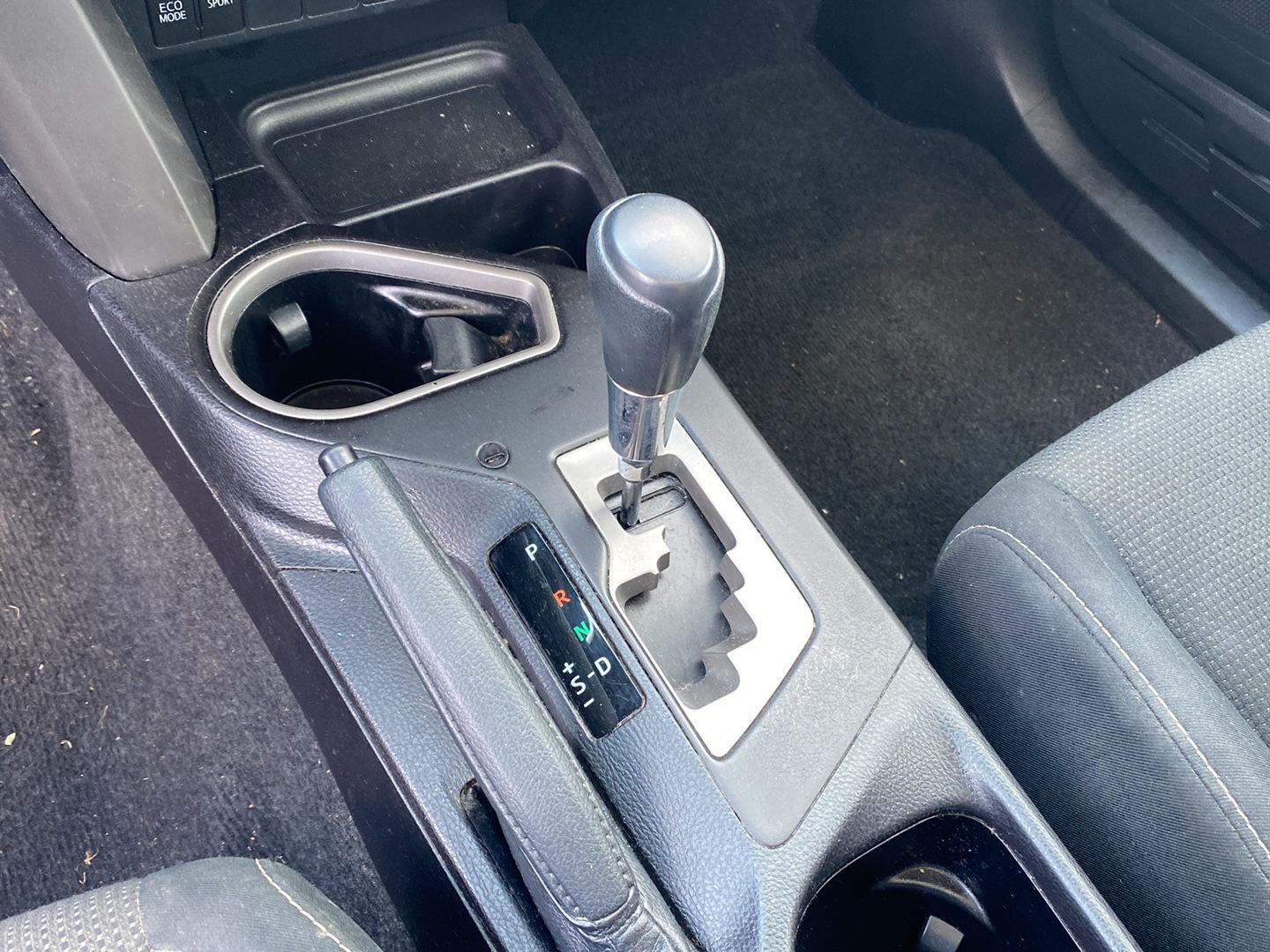 Used 2018 Silver Sky Metallic Toyota XLE image 18