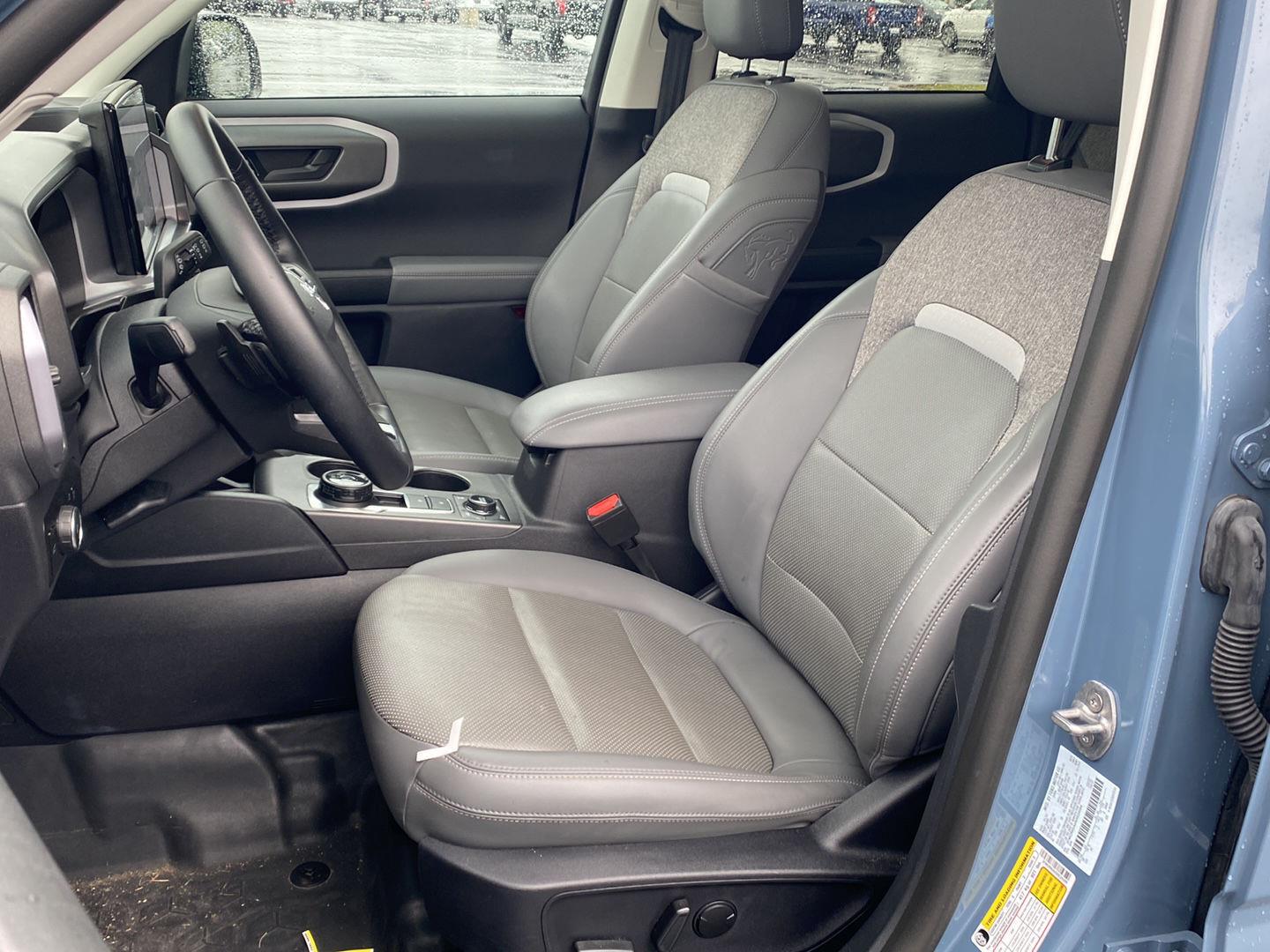 Used 2025 Azure Gray Metallic Tri-Coat Ford Badlands image 2