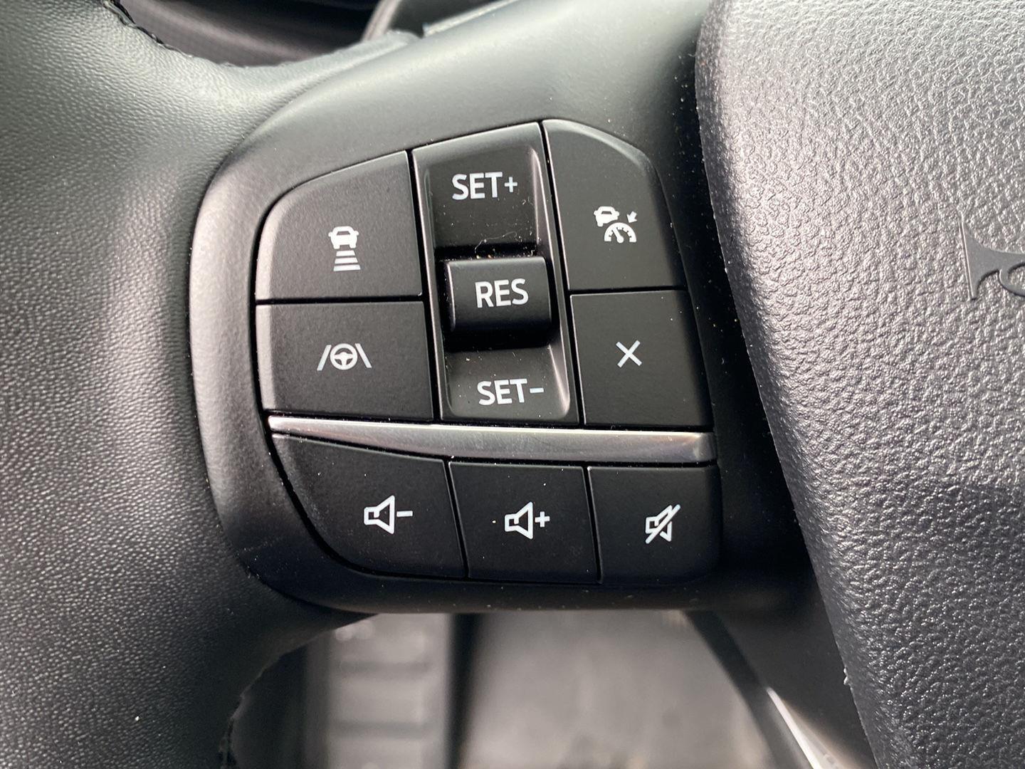 Used 2025 Azure Gray Metallic Tri-Coat Ford Badlands image 19