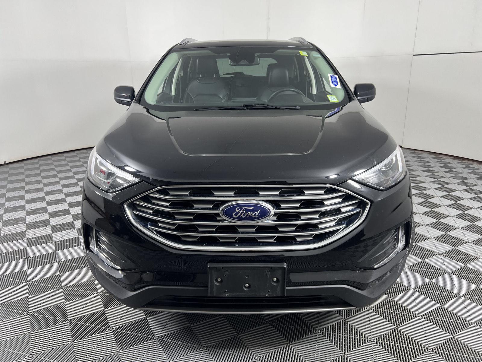 Used 2022 Agate Black Ford SEL image 5
