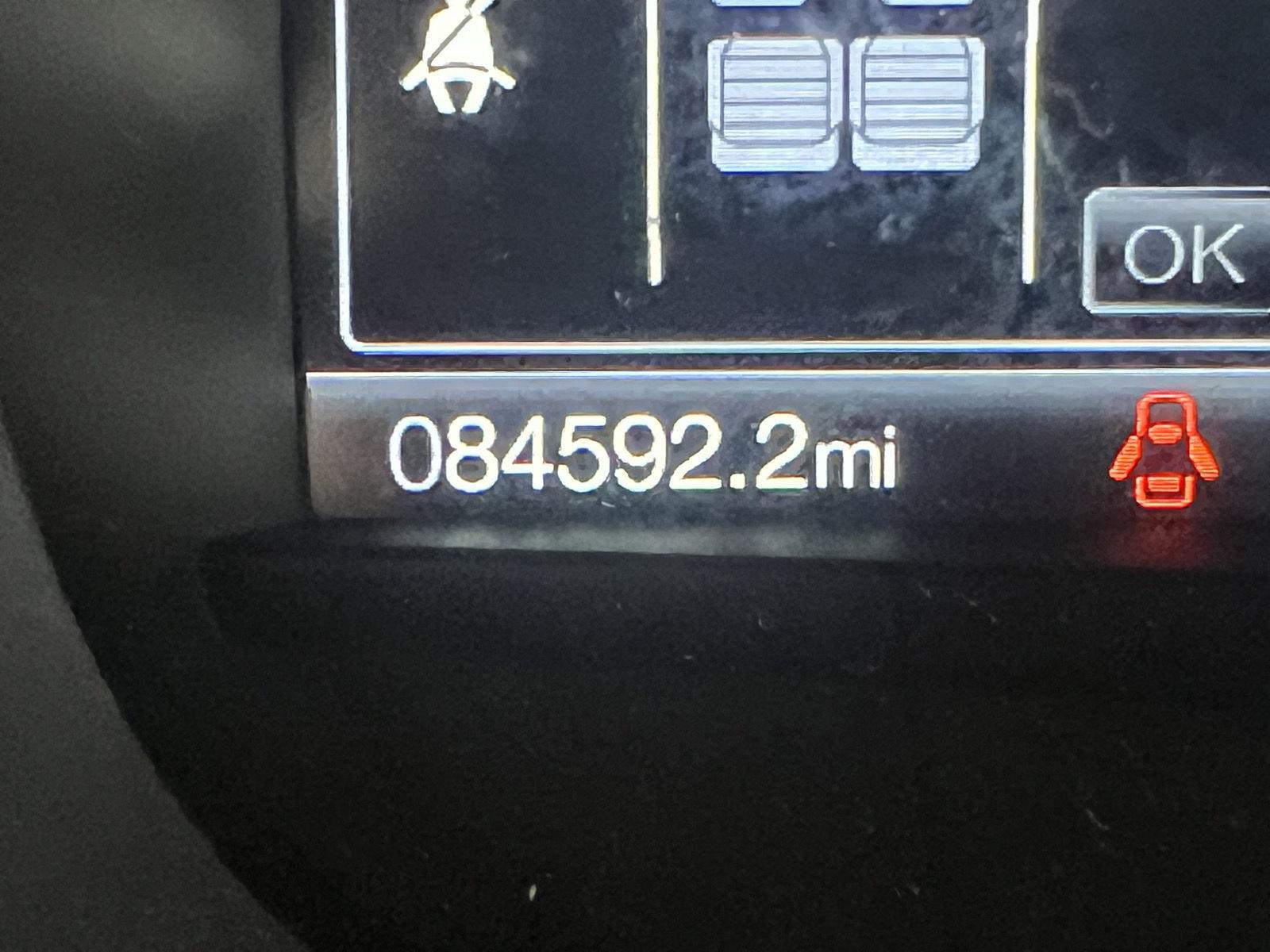 Used 2022 Agate Black Ford SEL image 17