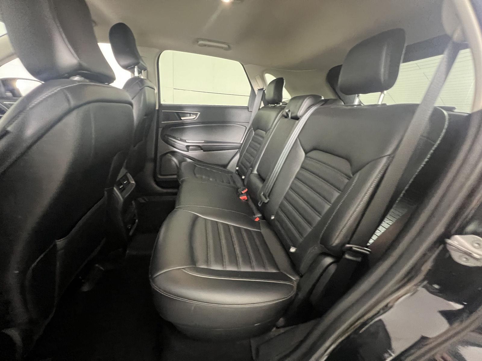 Used 2022 Agate Black Ford SEL image 19