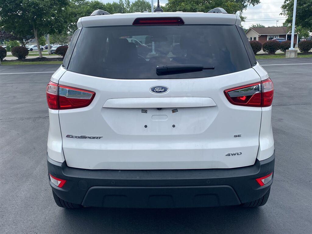 Used 2020 White Platinum Metallic Tri-Coat Ford SE image 10