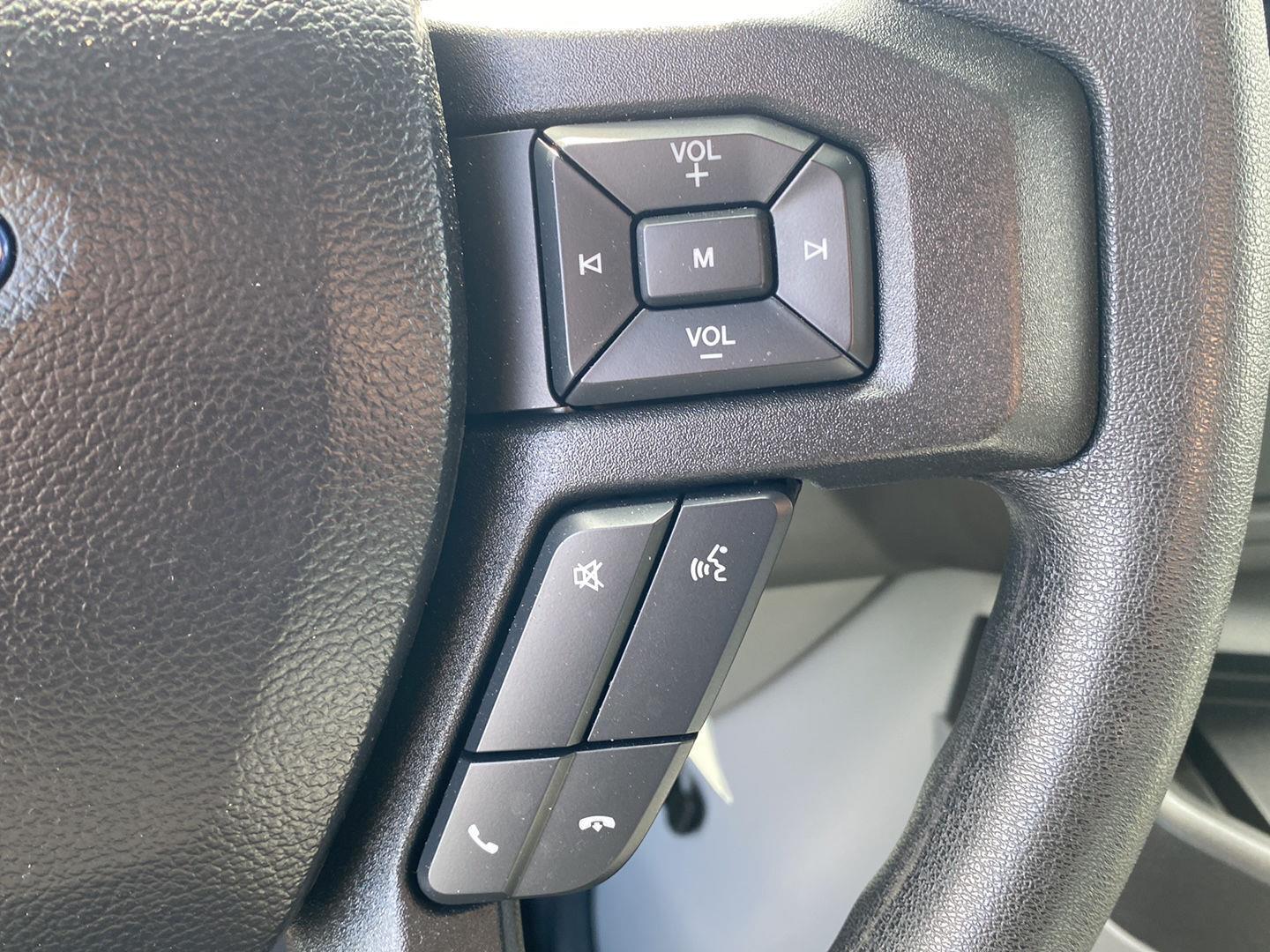 Used 2027 Wh Ford SD image 17
