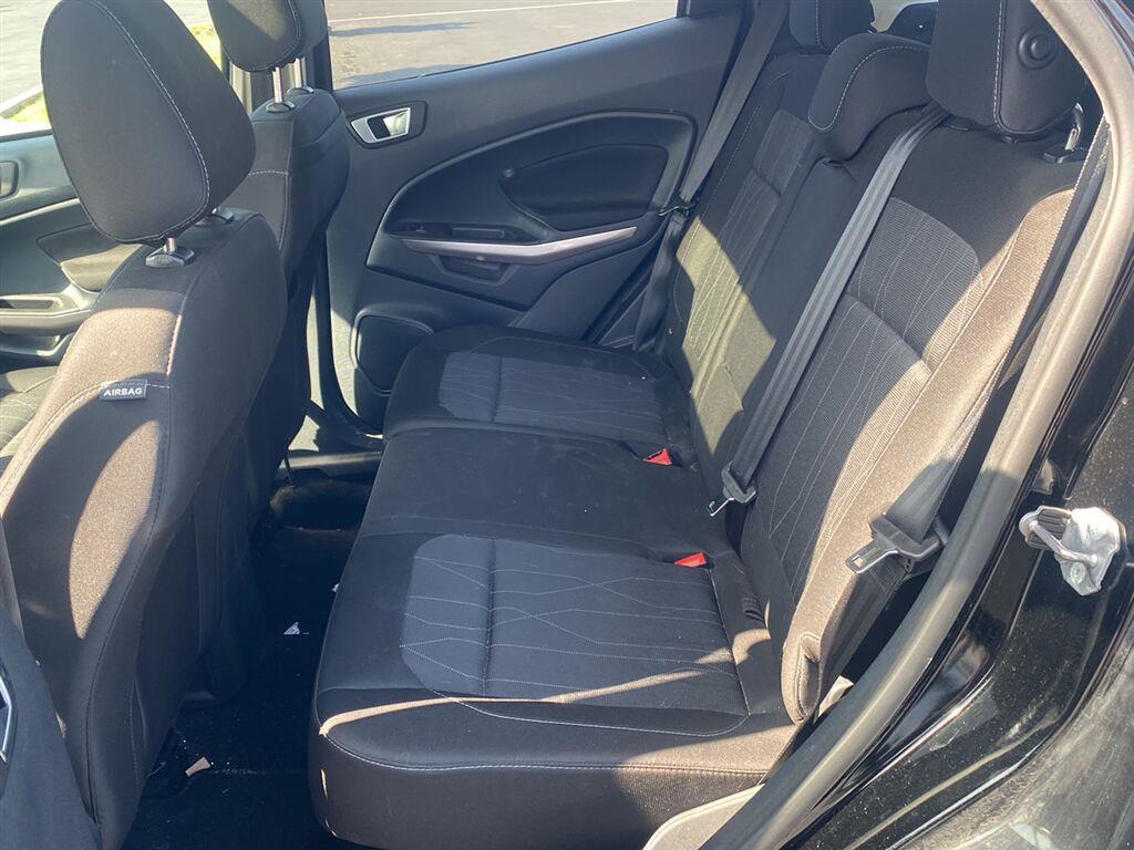 Used 2019 Shadow Black Ford SE image 15