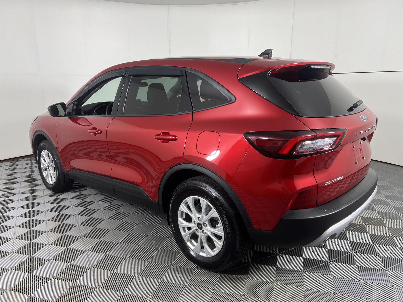 Certified Used 2025 Rapid Red Metallic Tinted Clearcoat Ford Active image 8