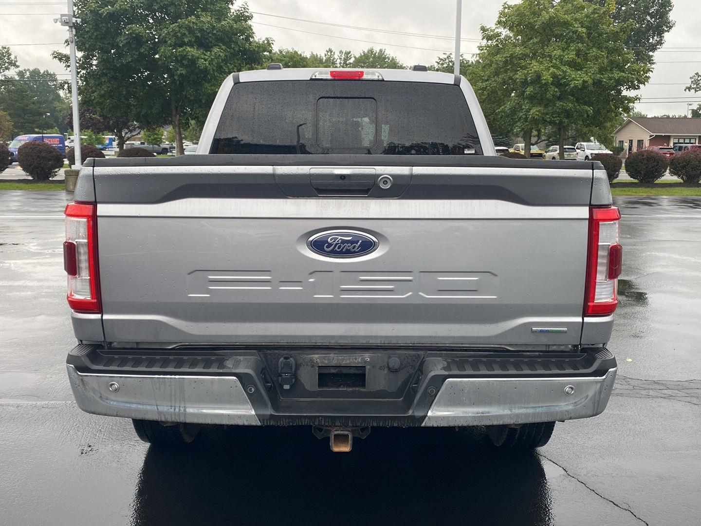Used 2022 Iconic Silver Ford LARIAT image 9