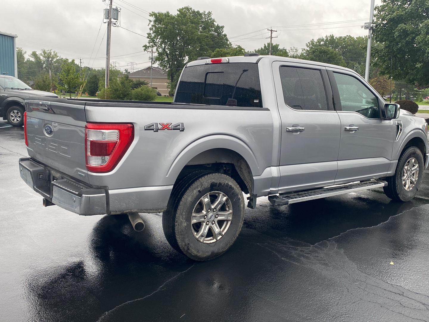 Used 2022 Iconic Silver Ford LARIAT image 10