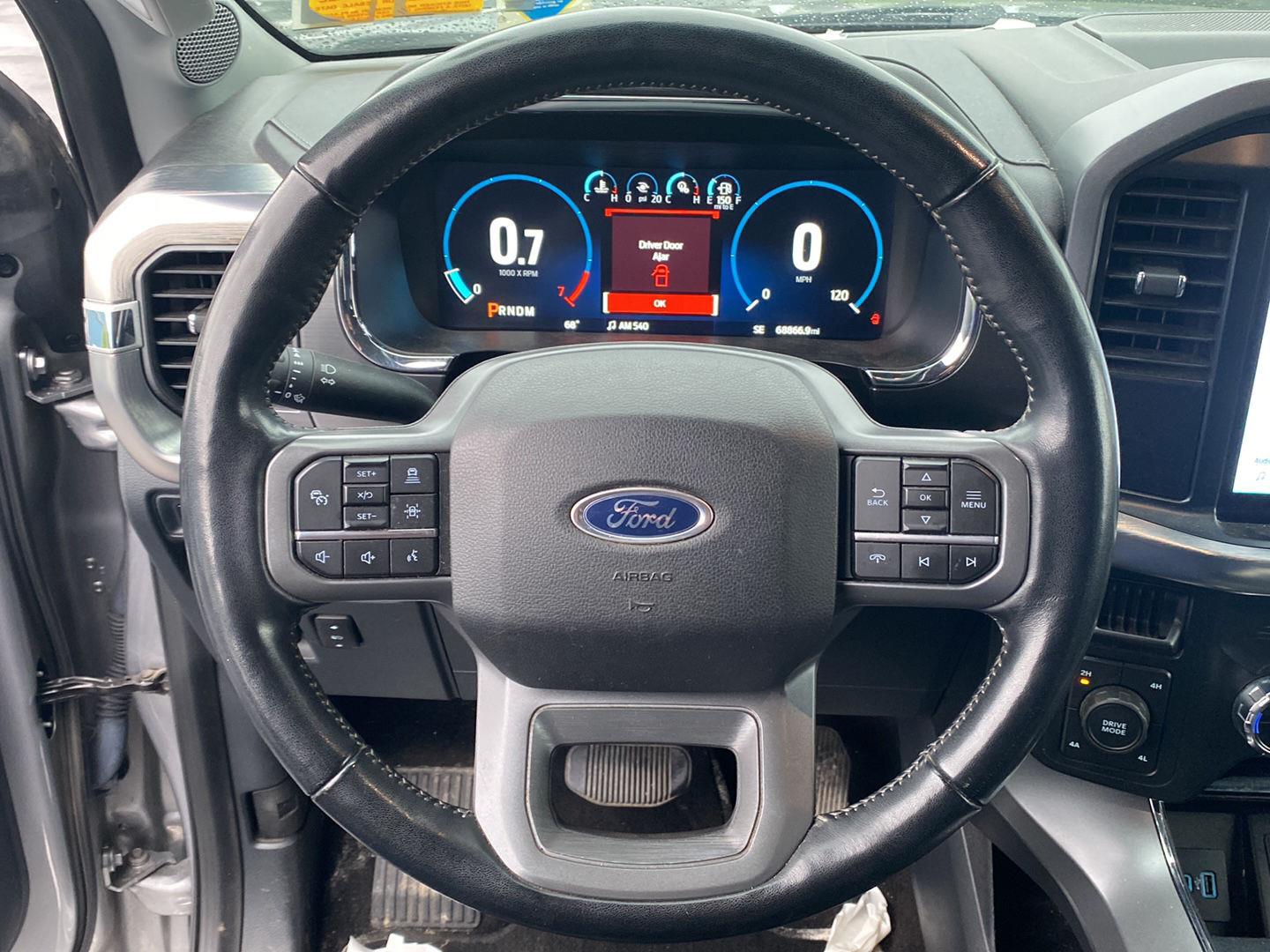 Used 2022 Iconic Silver Ford LARIAT image 17