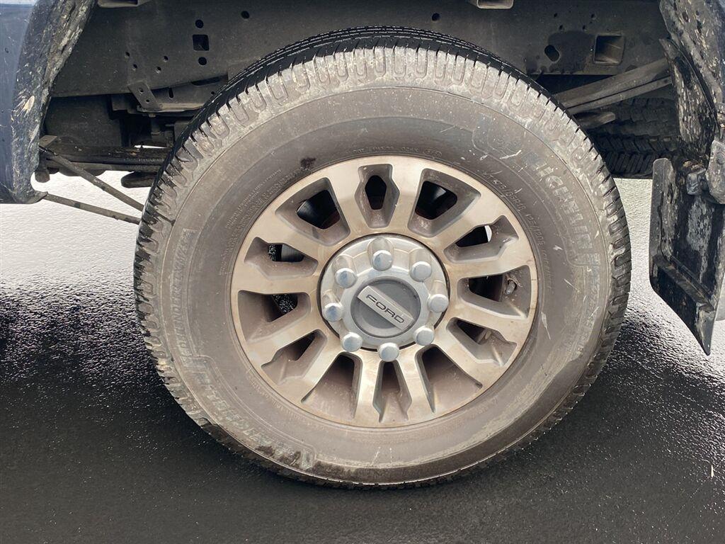 Used 2022 Antimatter Blue Ford LARIAT image 13