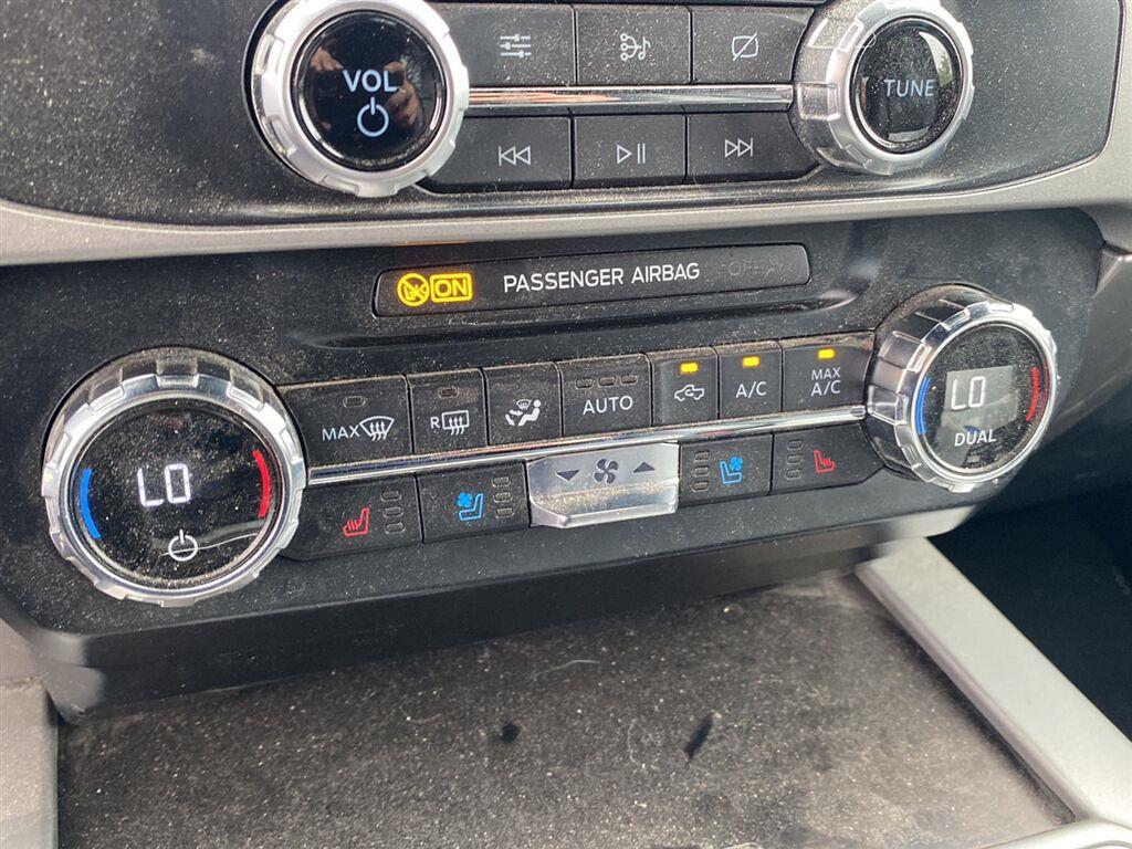 Used 2022 Antimatter Blue Ford LARIAT image 20