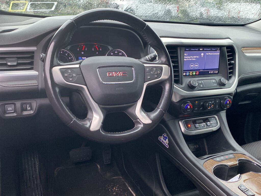 Used 2020 Smokey Quartz Metallic GMC SLE image 3