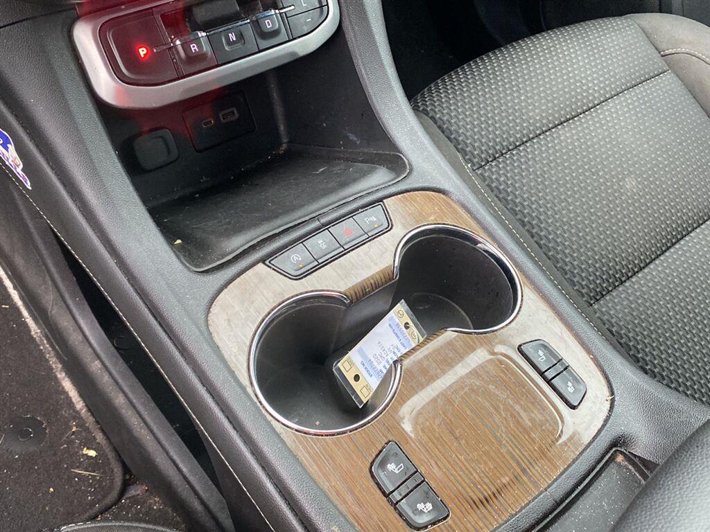 Used 2020 Smokey Quartz Metallic GMC SLE image 20