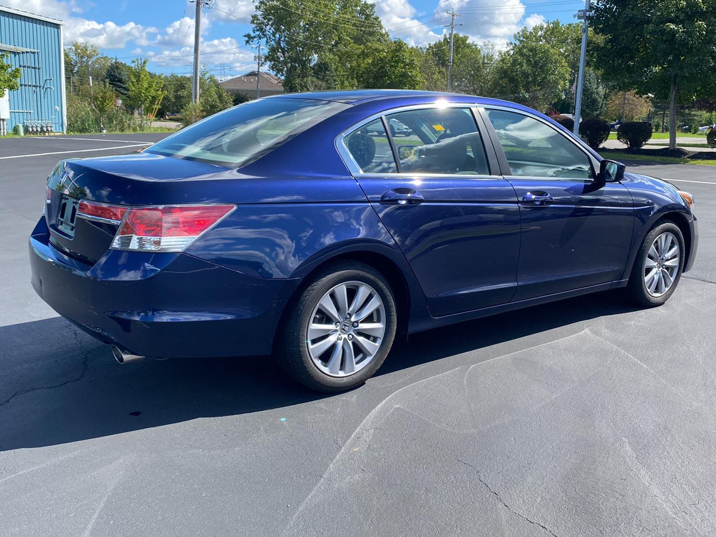 Used 2012 Celestial Blue Metallic Honda EX image 11