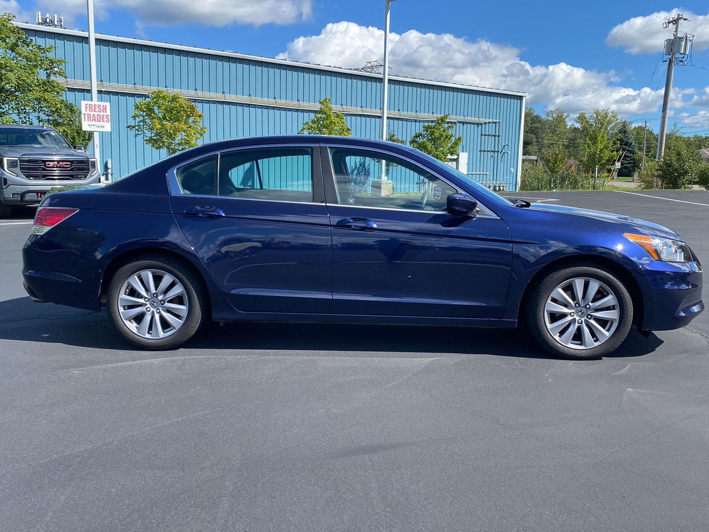 Used 2012 Celestial Blue Metallic Honda EX image 12