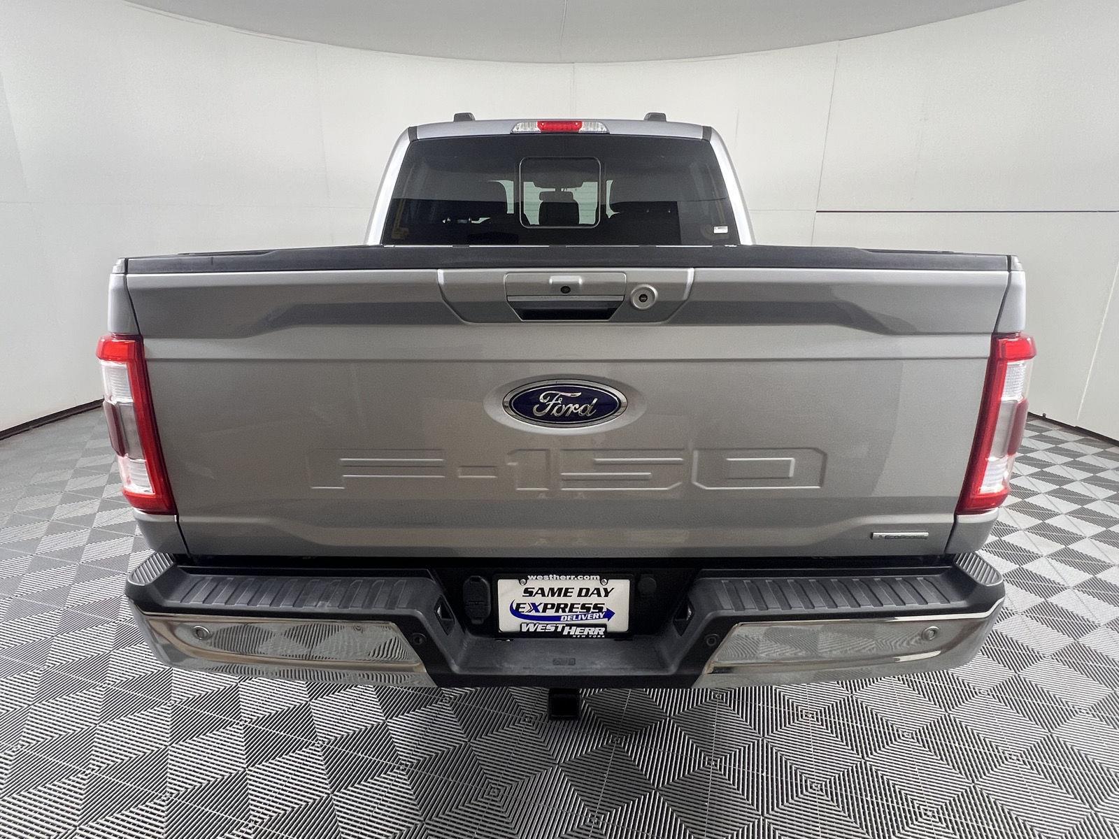 Used 2022 Iconic Silver Ford LARIAT image 9