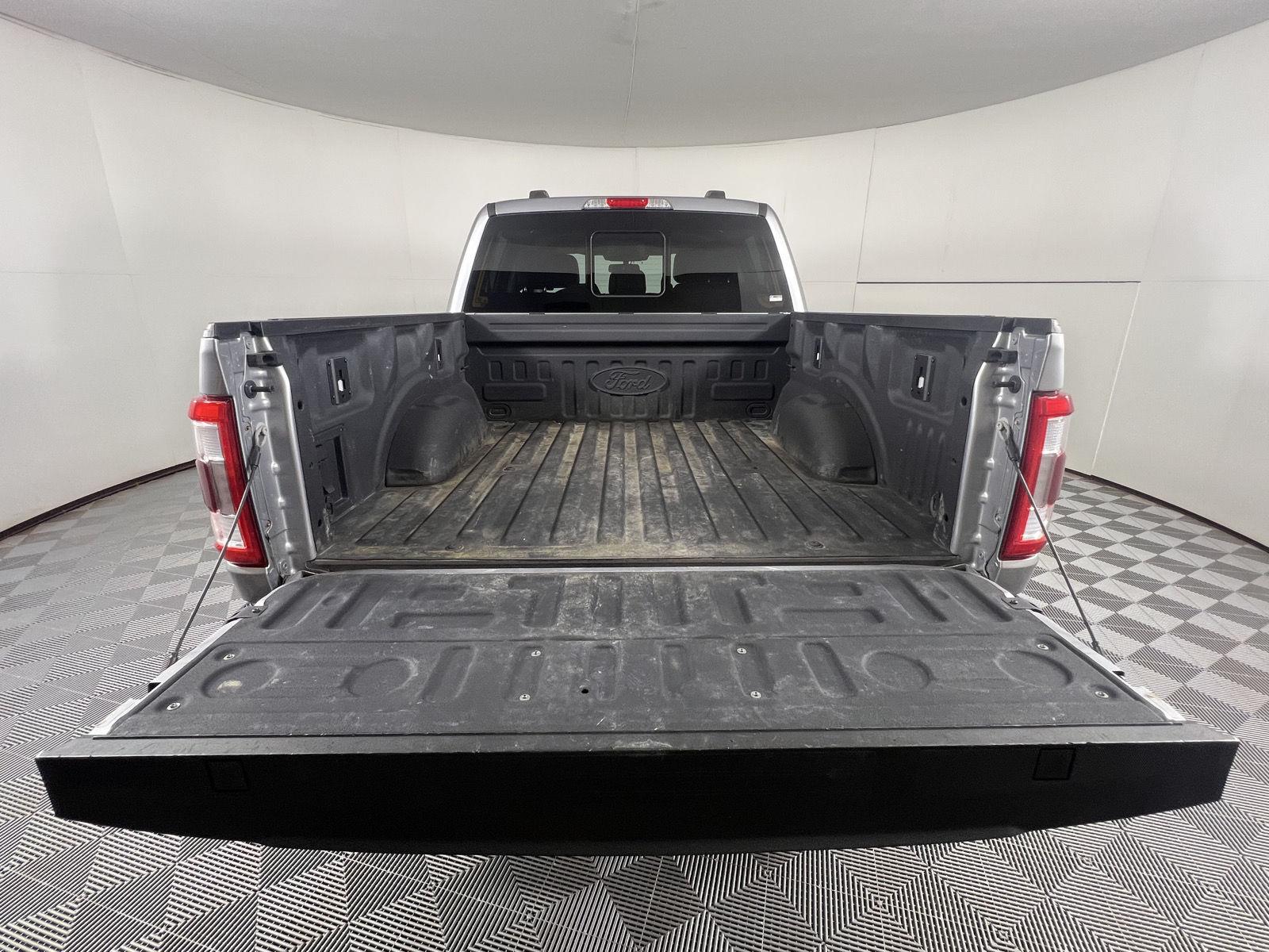 Used 2022 Iconic Silver Ford LARIAT image 22