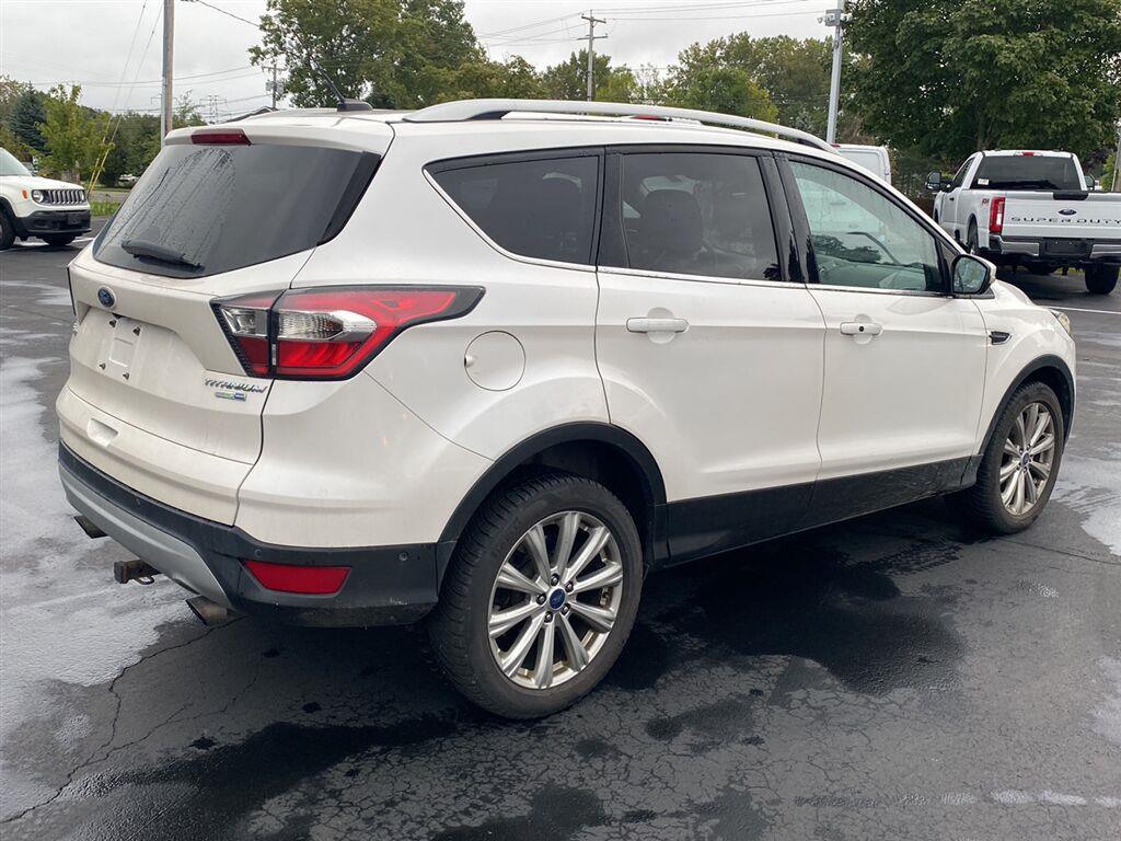 Used 2017 White Platinum Metallic Tri-Coat Ford Titanium image 10