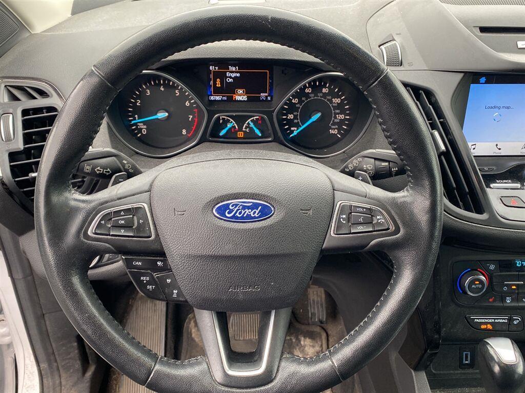 Used 2017 White Platinum Metallic Tri-Coat Ford Titanium image 17