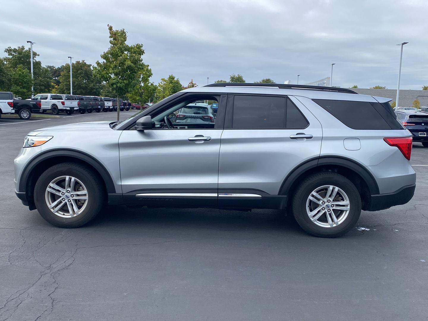 Used 2023 Iconic Silver Ford XLT image 7