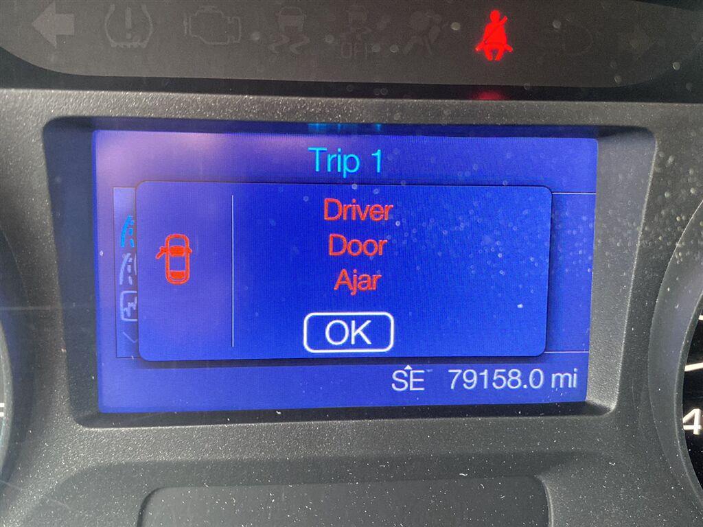 Used 2013 Tuxedo Black Metallic Ford SE image 21