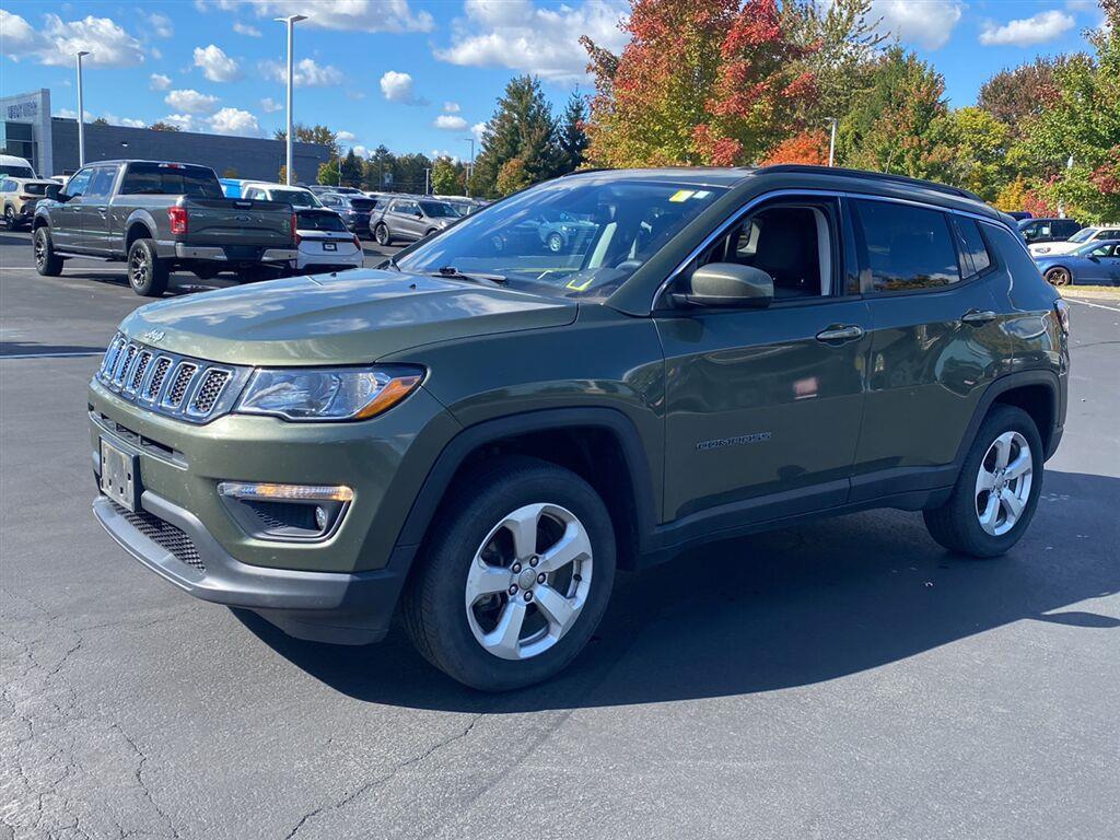 Used 2021 Olive Green Pearlcoat Jeep Latitude image 6