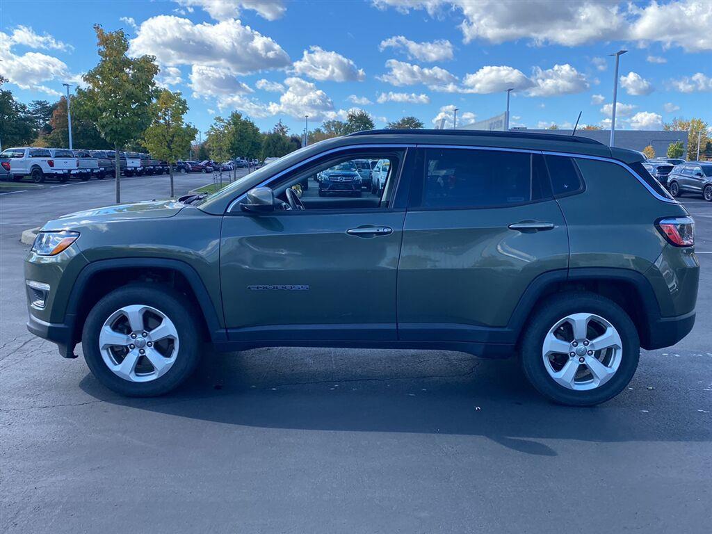 Used 2021 Olive Green Pearlcoat Jeep Latitude image 7