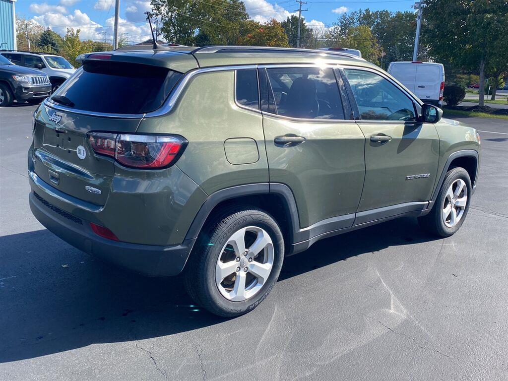 Used 2021 Olive Green Pearlcoat Jeep Latitude image 10