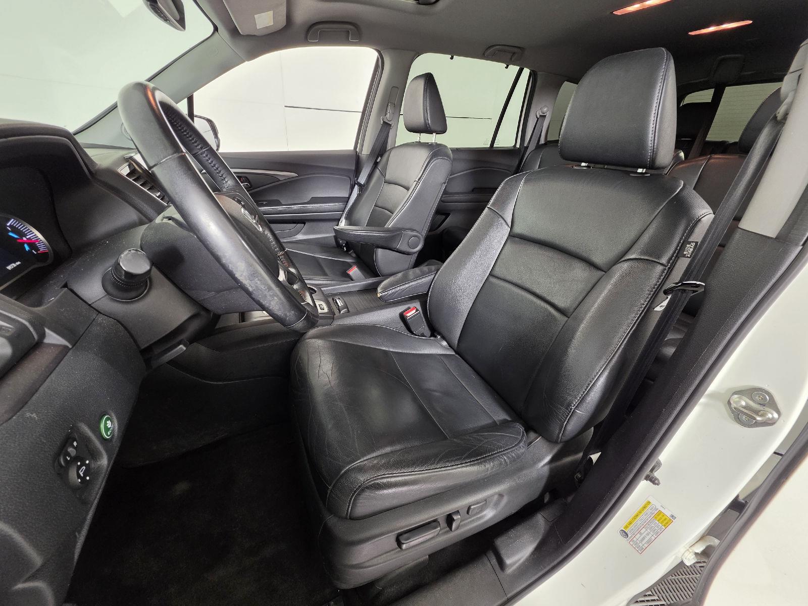 Used 2019 White Diamond Pearl Honda EX-L image 2