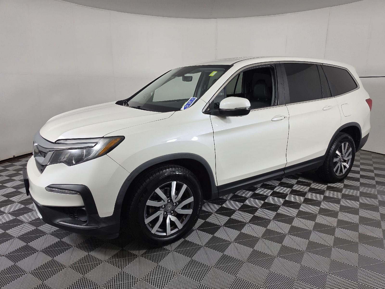 Used 2019 White Diamond Pearl Honda EX-L image 7