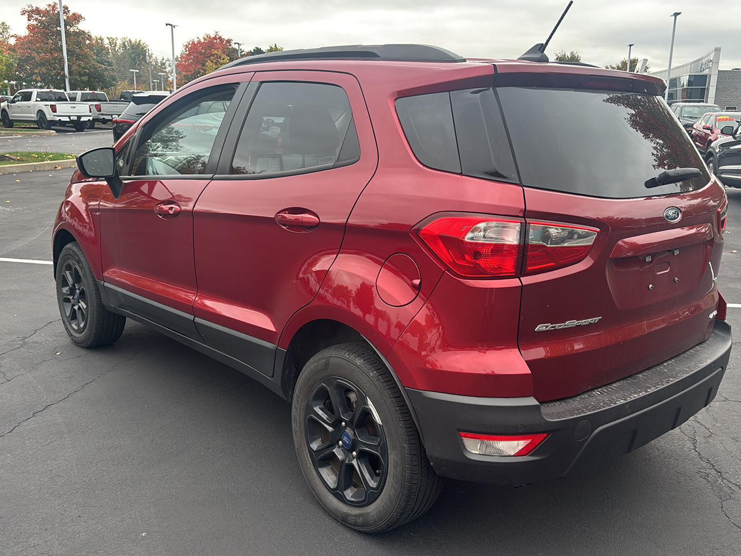 Used 2019 Ruby Red Metallic Tinted Clearcoat Ford SE image 3