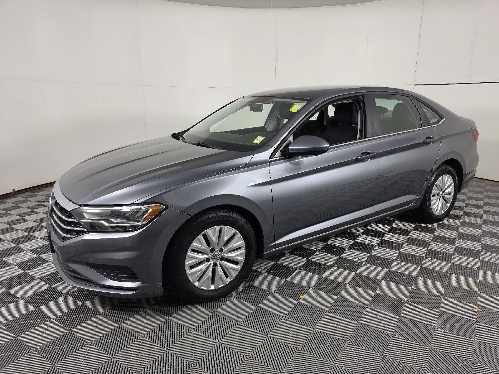 Used 2019 Platinum Gray Metallic Volkswagen S image 6