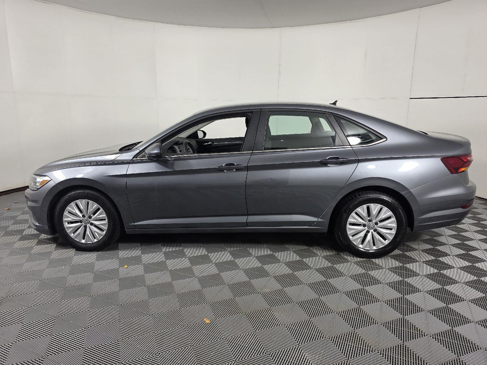 Used 2019 Platinum Gray Metallic Volkswagen S image 7